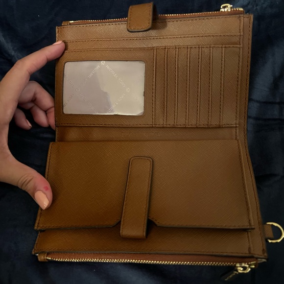 New Without Tags Michael Kors Jet Set Wallet - Picture 6 of 6